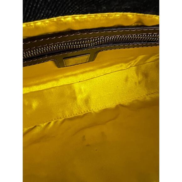 Vintage Fendi raffia raffia embroidered denim baguette - Picture 6 of 8